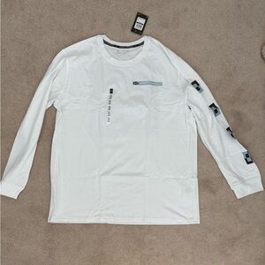 Under Armour heavyweight Geo, long sleeve graphic tee